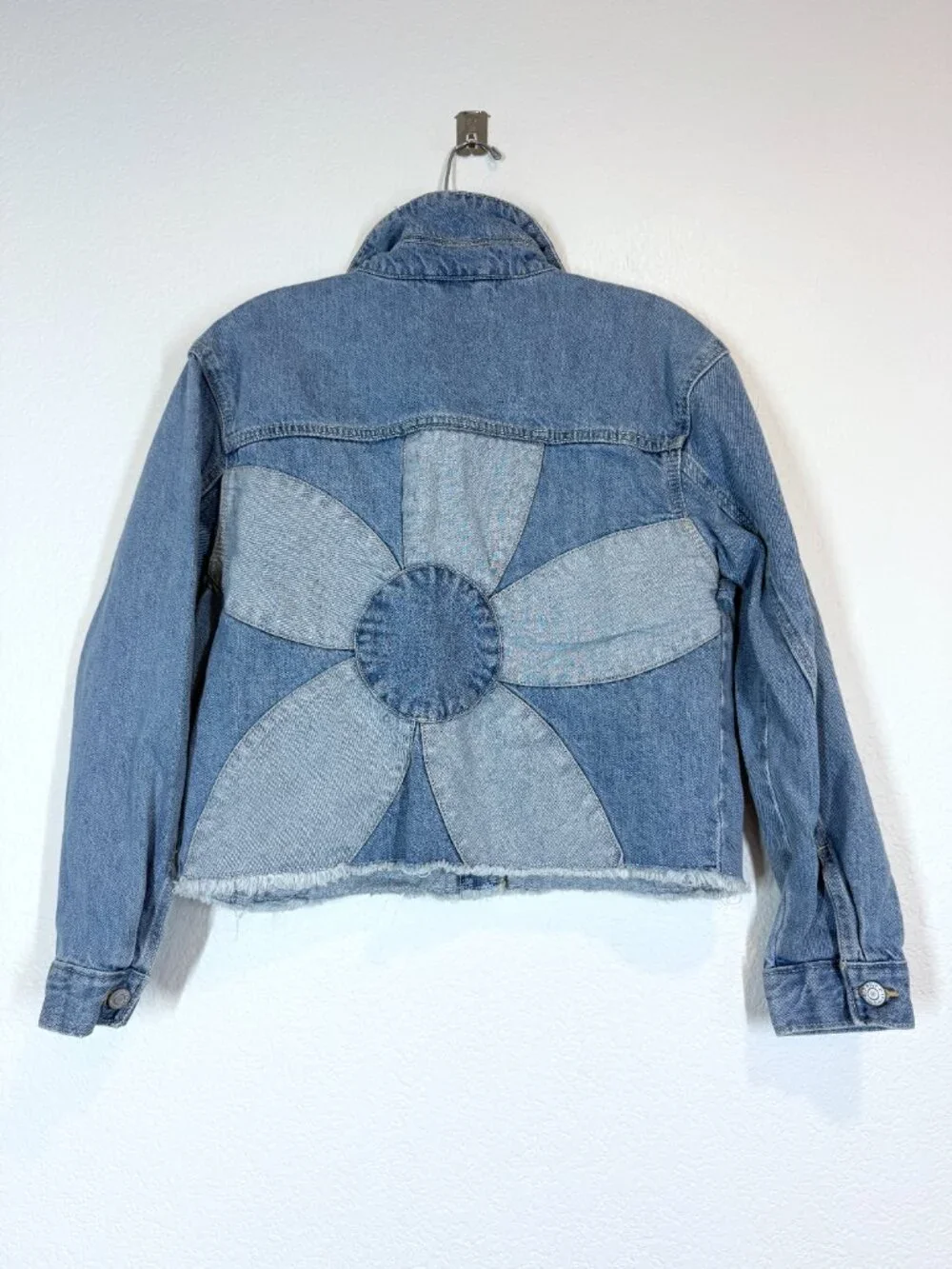 Old Navy Denim Jean Jacket Flower XL 14-16 Patchwork Cropped Blue Retro Y2K